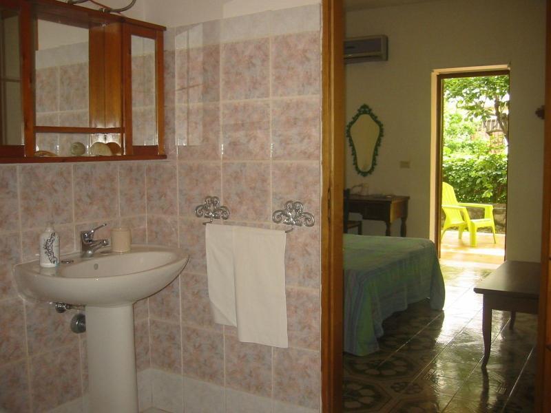 Bed and Breakfast La Via Del Mare à Arenella  Extérieur photo