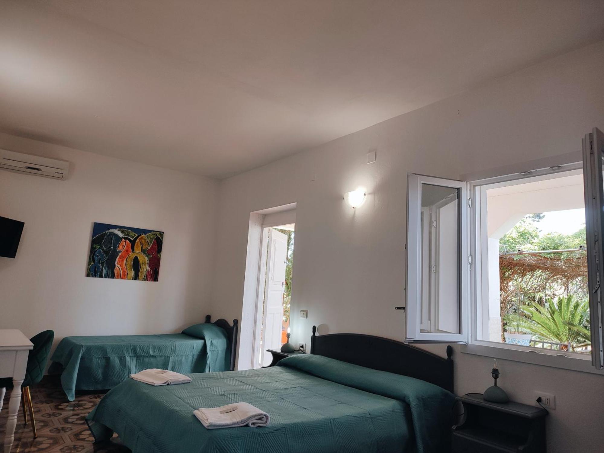 Bed and Breakfast La Via Del Mare à Arenella  Extérieur photo